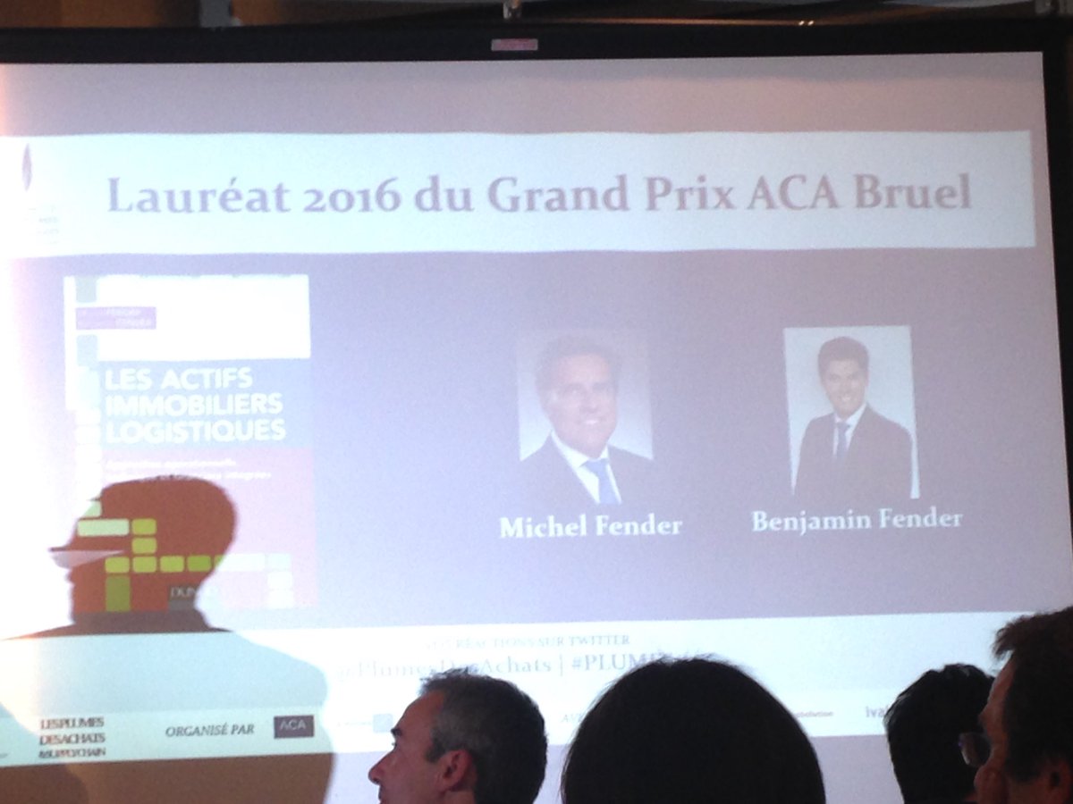 Remise du prix ACA Bruel par @franckdouau <a href="/aca_asso/">ACA-asso</a> soirée <a href="/PlumesDesAchats/">Plumes des Achats</a>