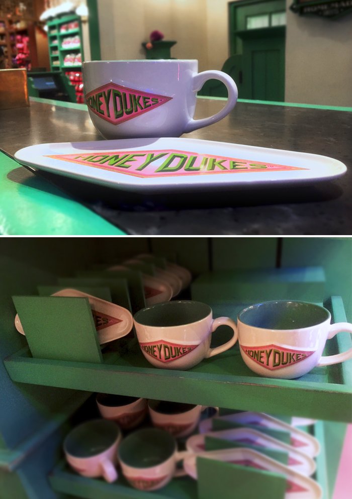 PotterWatchCA's tweet photo. #MerchAlert 🆕NEW  ceramic #Honeydukes ☕cups &amp; saucers are now available inside #Honeydukes 🍬 sweet shop in #WizardingWorldHollywood #wwohp https://t.co/CrkBi1H8uy