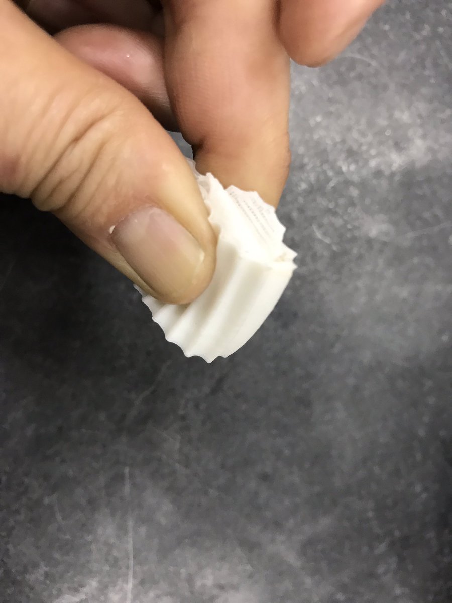 slab_inc's tweet photo. エスラボの自社ブランドの3DプリンターMothMach(モスマッチ)シリーズで
柔らかい素材のフィラメントを使って
出力してみました。
表面の乱れもなく、糸引きもなく、
まずまずの結果だと思います!
#モスマッチ
#MothMath
#3Dプリンター https://t.co/JvH152DL1c