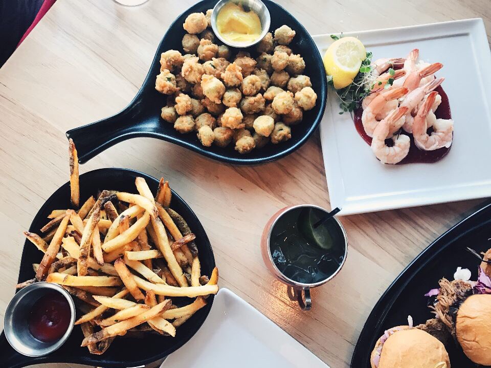 This fried goodness is the only thing getting us through Monday 🙌🏼