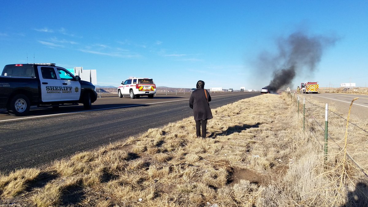 JacobWESH's tweet photo. Sandoval County Sheriff's office has shut down I-25 northbound for a car fire https://t.co/BzhwHGyQSn