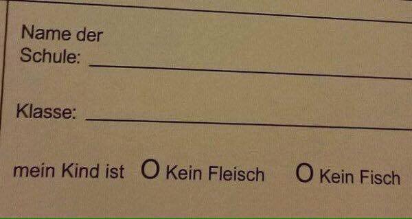 FrauLubbers's tweet photo. Spelling is important, kids 😂 https://t.co/XYE6SysYTi