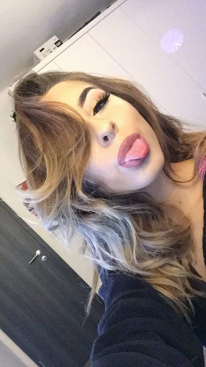 _Jade_Brooks's tweet photo. #Nekfeu #GRLPOWR #girl #makeup #mac #woopgang #Highlights https://t.co/ojQOvc4MBh