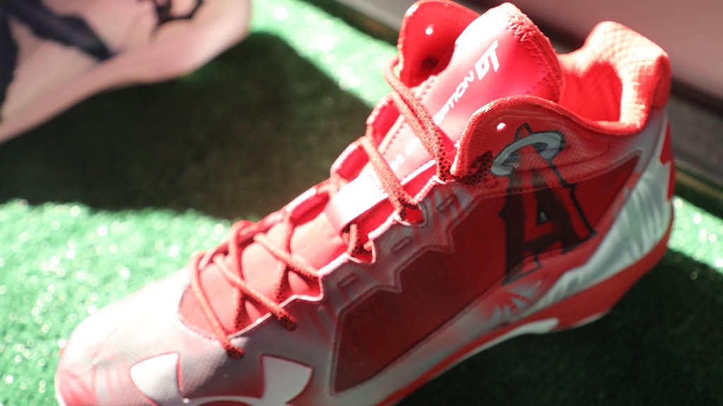 MLB's tweet photo. #IWILL rock these fresh @UnderArmour cleats. https://t.co/fMsVqDS0oC