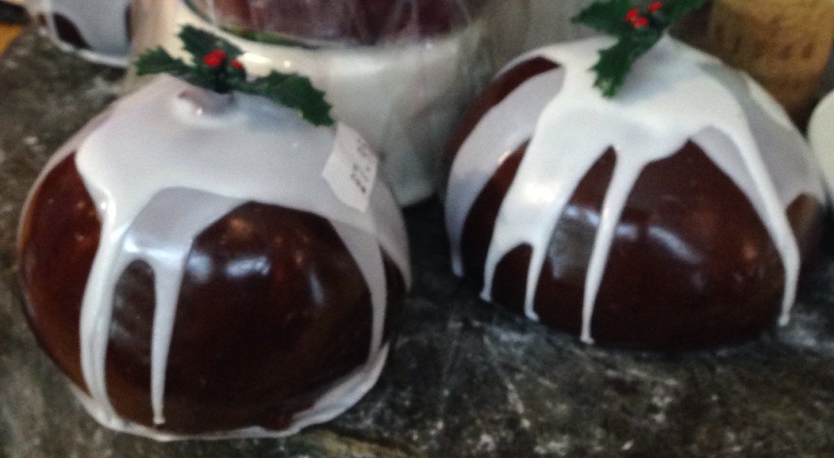 cheeseyard's tweet photo. #Christmas puddings? No they are Scottish cheddars with a wax coating 😆@cheeseyard #Knutsford #cheshire https://t.co/H87GOCM8bZ