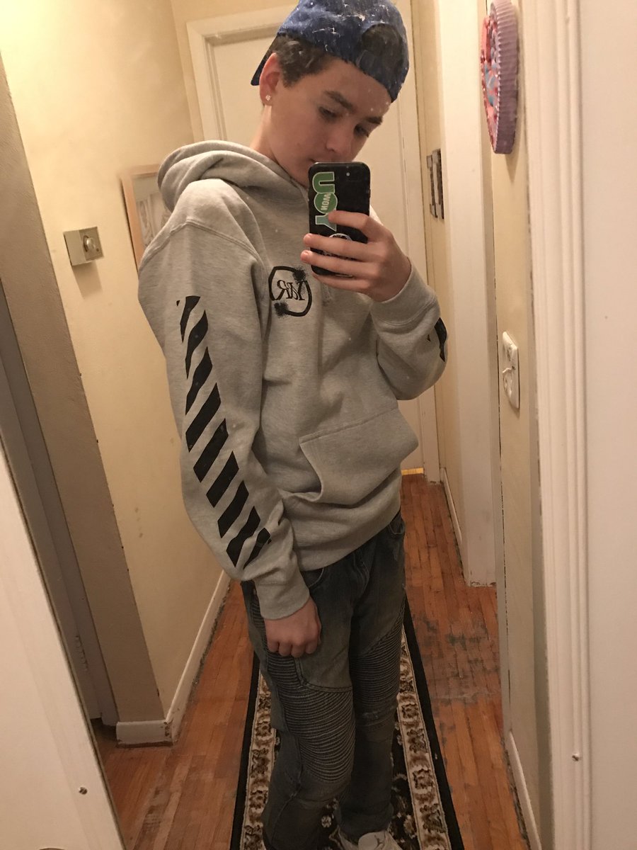 xnoahbanks's tweet photo. How many likes&amp;Retweet👀 https://t.co/MVhhI3lbhR