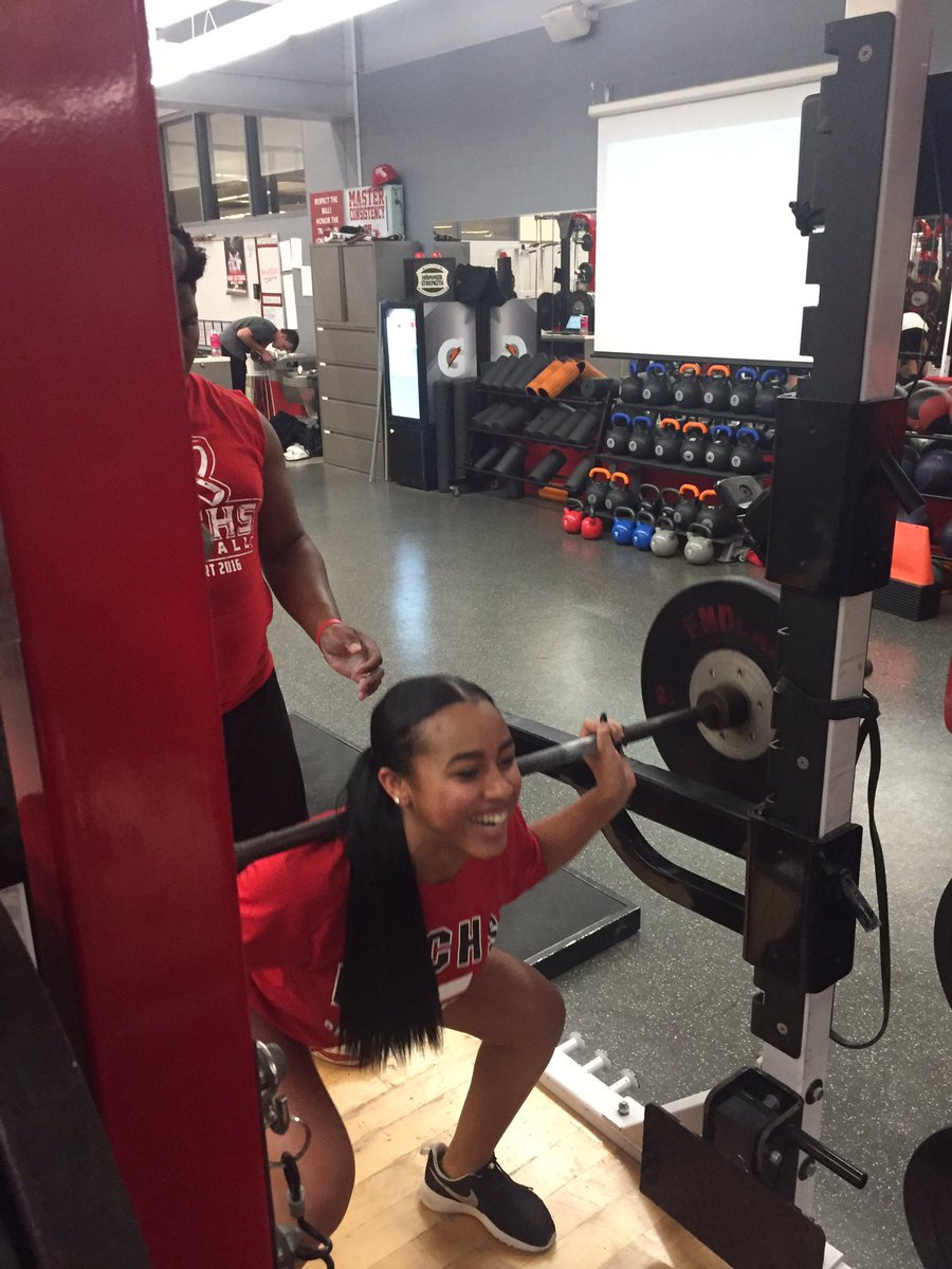 CoachAVogel's tweet photo. Soph O/S Continues to improve & put in the work #KeepsWINing https://t.co/g7FQqGd4iK