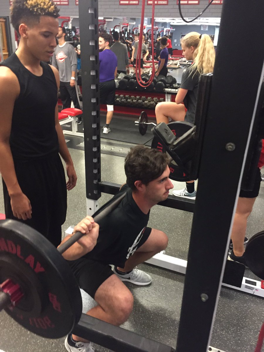 CoachAVogel's tweet photo. Soph O/S Continues to improve & put in the work #KeepsWINing https://t.co/g7FQqGd4iK