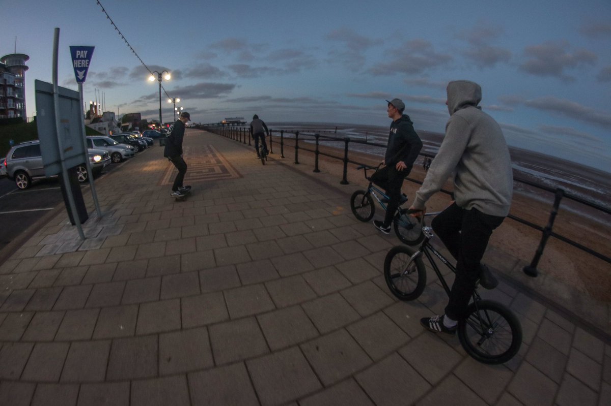 MikeChudley's tweet photo. New video out now boi
https://t.co/boxeo1quJr
#chdbmx #bmx #skateboarding https://t.co/F5hZCfxvjC