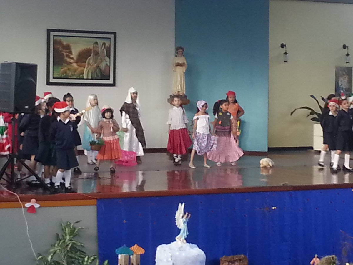 presentacion_m's tweet photo. #Lapresentacion Minuto Navideño Minuto Navideño Segundo Grado @presentacion_m @nelsonruiz28 @AVECCONVENIO @MPPEDUCACION @DEDAJPA @carmiqa https://t.co/p9uqAazF7L