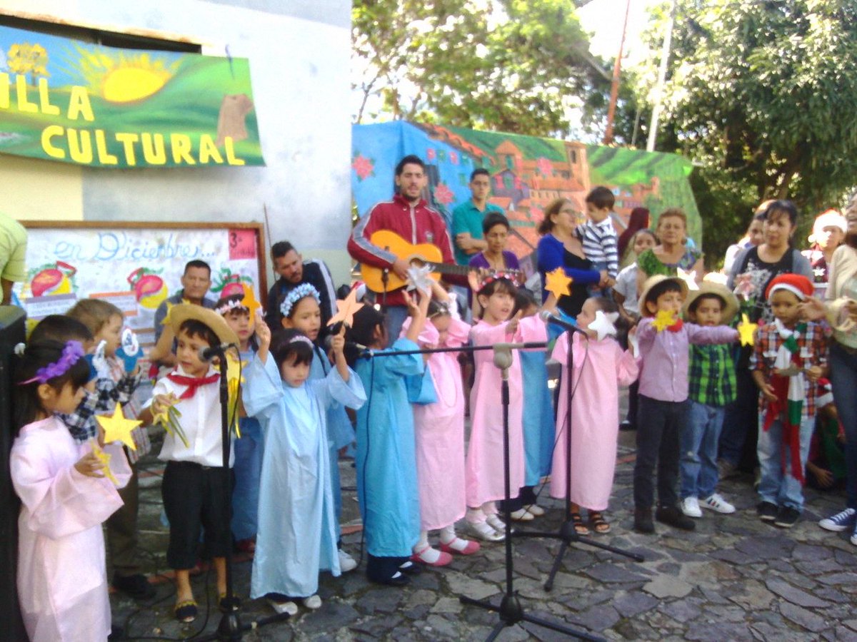 presentacion_m's tweet photo. #Lapresentacion Parrandon Circuital No  16 @nelsonruiz28 @AVECCONVENIO @merida_ze @merida_ze @MPPEDUCACION @DEDAJPA @rodulfohumberto https://t.co/07WYaxuaQO