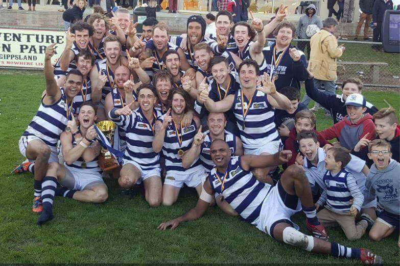 Pre-season football training starts tonight at Howitt Park, Bairnsdale. 6pm near the bike track. #bringon2017 #thehunted #fitness #GoCats