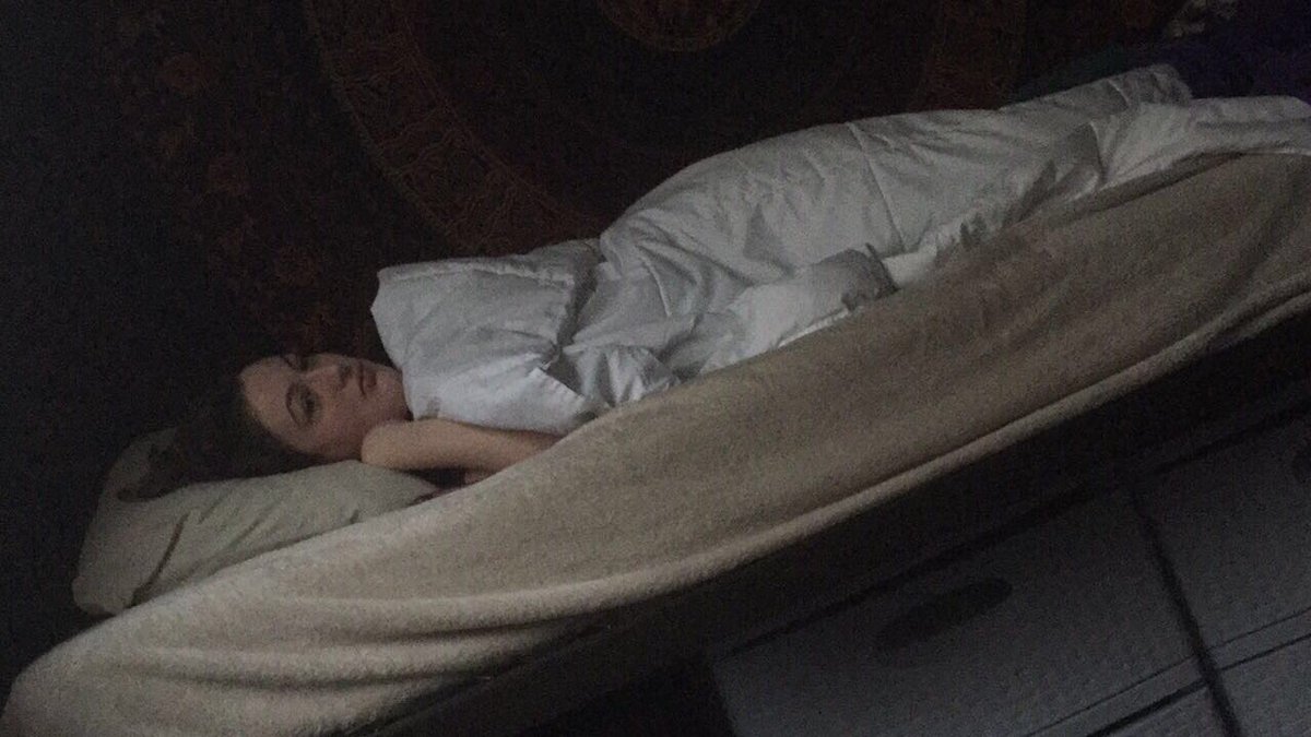 beccaaa_roberts's tweet photo. When you wake up & realize you live on a star #justbeanthings https://t.co/nAEFr7thE6