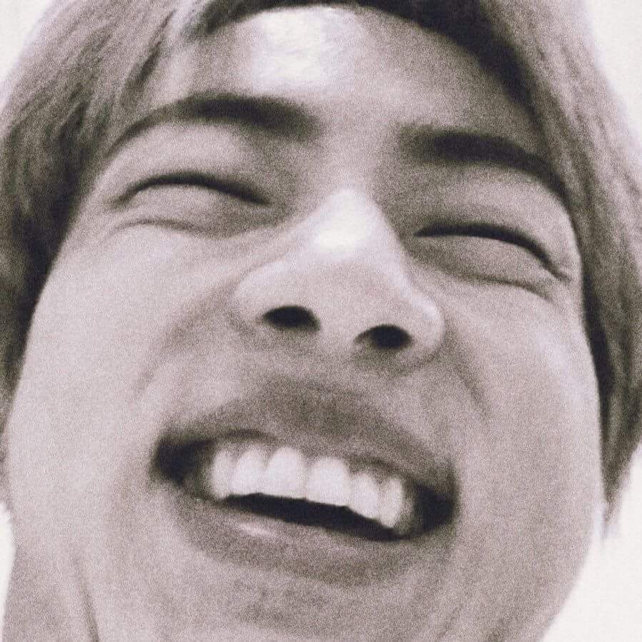rapmoona's tweet photo. SEPARADOS POR UMA SOUTH KOREA!
#ARMYSelcaDay https://t.co/kZO85LMfaa