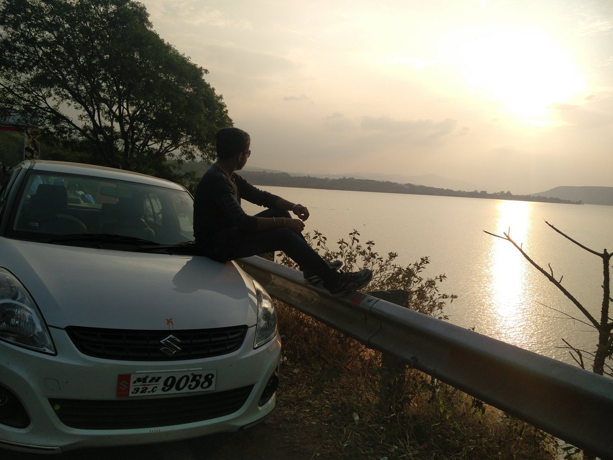 Sonanup's tweet photo. The weekend of long drives, beautiful sunsets, swimming in natural water bodies n lot of craziness. #PavanaLake #Khadakwasala https://t.co/834Qib4Ws6