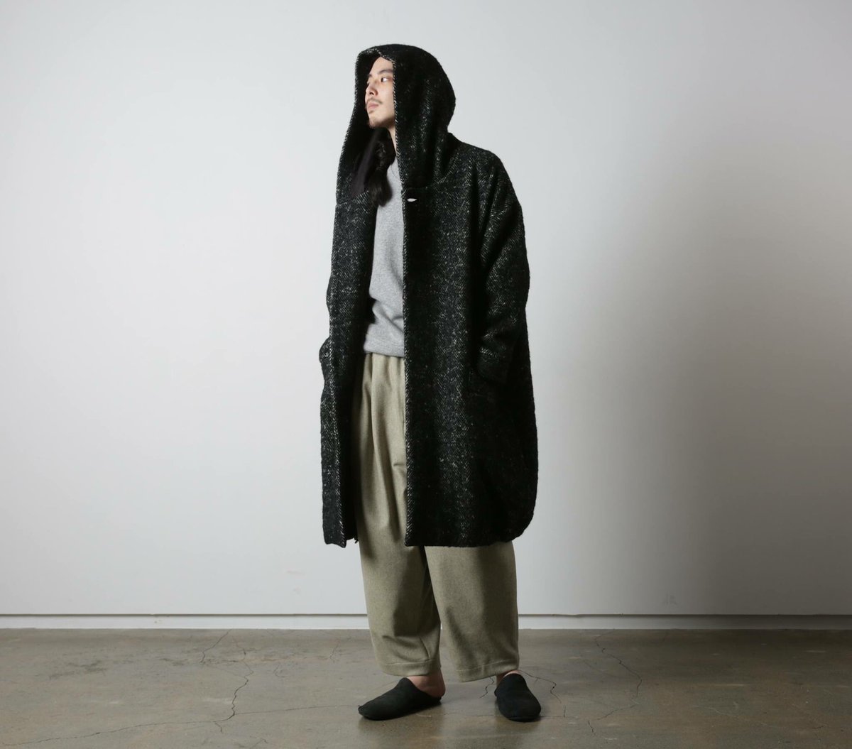 Dulcamara - ヘリンボーンフードCT（black / brown） 丸みを帯びた