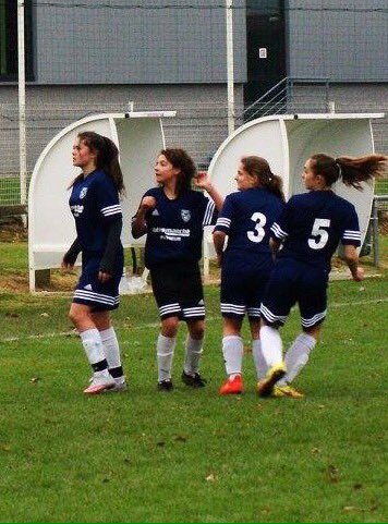FCTGV's tweet photo. U17 F 🔵⚪️ contre Morlaix https://t.co/NsgLvlOVPo