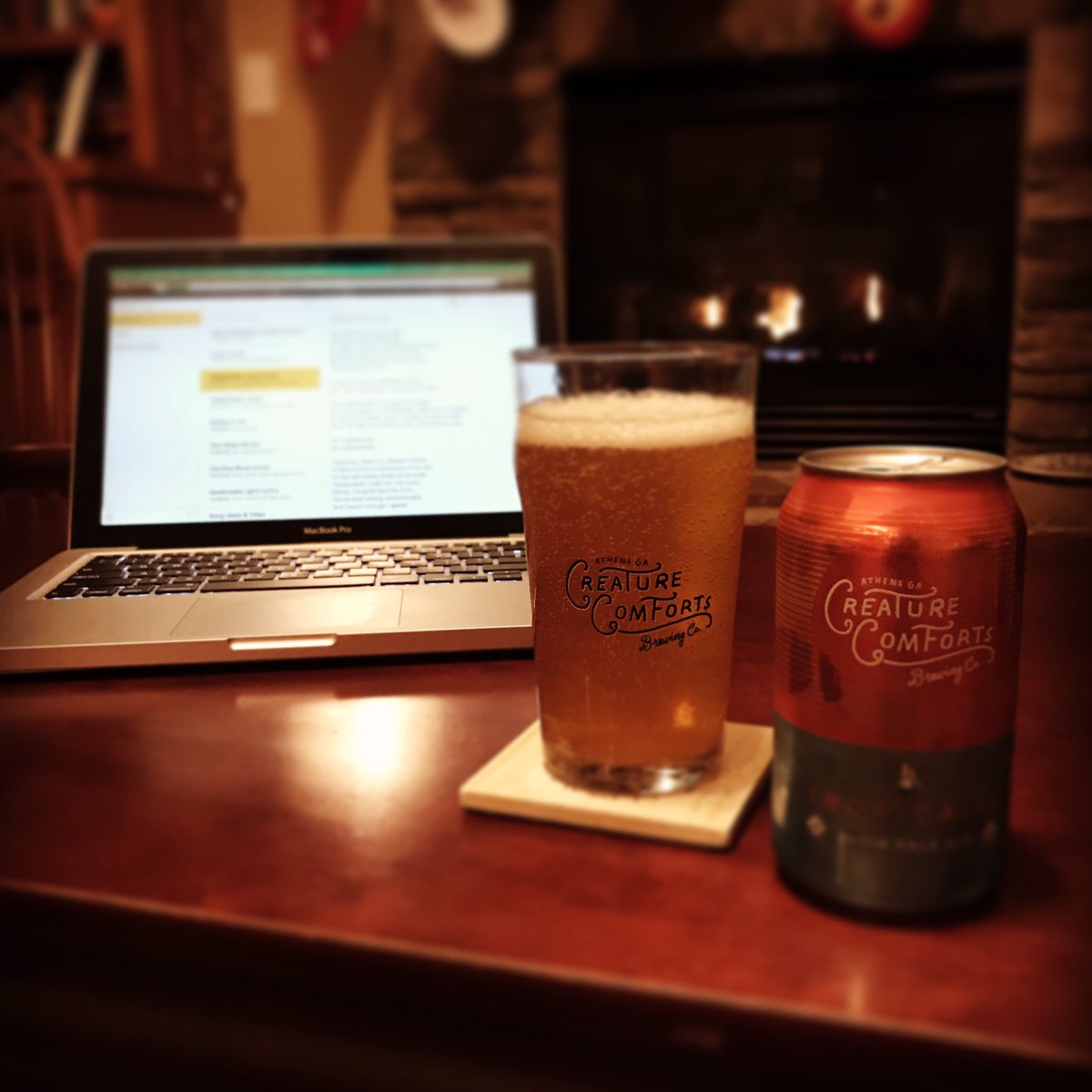 stevenmetzmusic's tweet photo. #MicrobrewMonday Tropicalia from @creaturebeer helping the words flow tonight! #songwriter #countrymusic #UGA https://t.co/73pZ5A4gbn