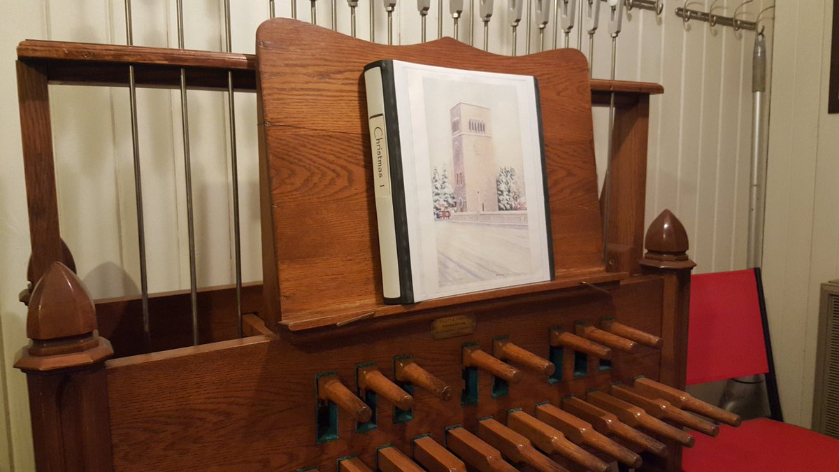 Feeling the Christmas Spirit as I play #ChristmasCarols at the Carillon Tower tonight for #Panarama visitors. <a href="/NorfolkTour/">Norfolk County Tourism ❄️</a> #tistheseason