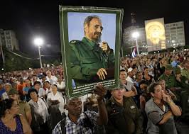 Roma2016Chocola's tweet photo. #SantiagodeCuba, el mundo entero te rindió homenaje de maneras disímiles expresando su dolor y a la vez su compromiso. Querido Fidel Invicto https://t.co/aM9YB8nELA