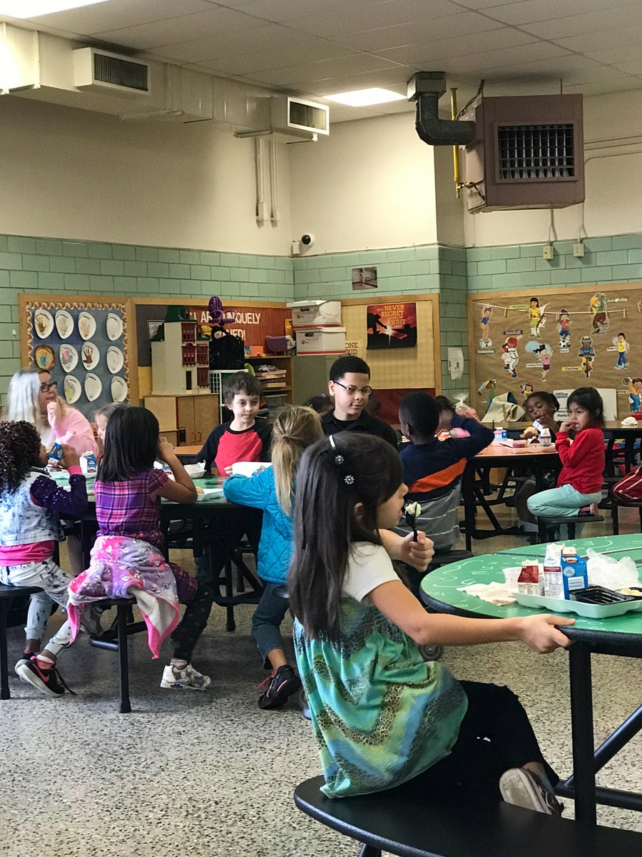 webblaura's tweet photo. @Sandy4STEAM    Our CMA TAP scholars loved teaching at GMA. Thank you. https://t.co/1aohoyTFlq