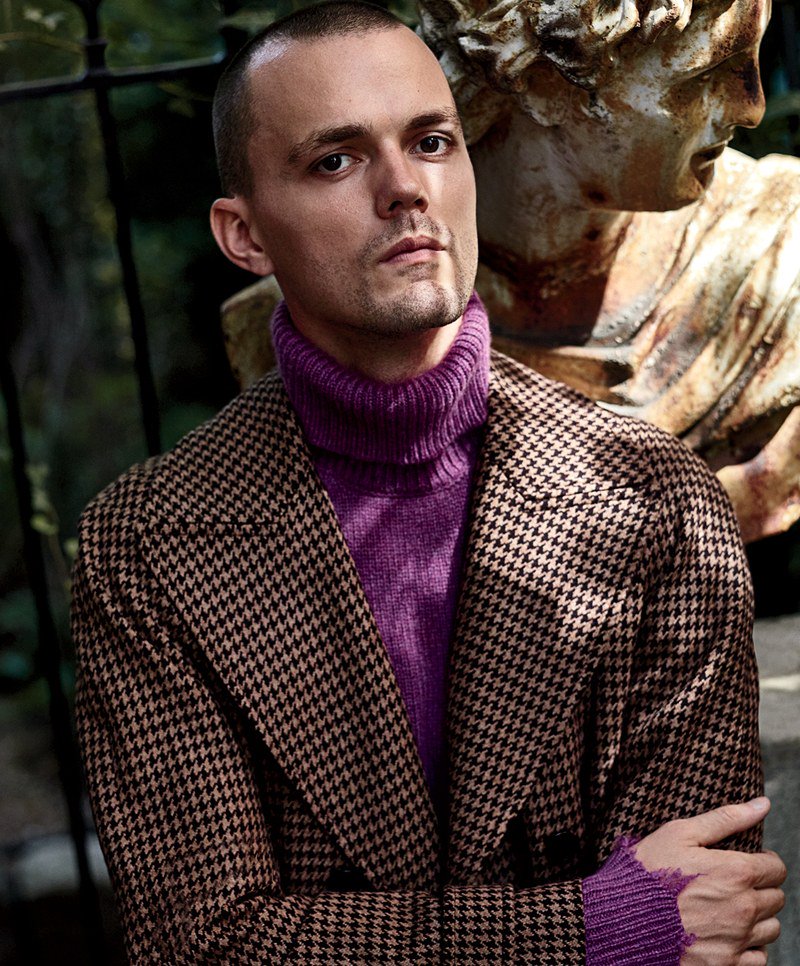 5 reasons why the turtleneck should hold down your winter wardrobe gq.mn/hqEyYEX