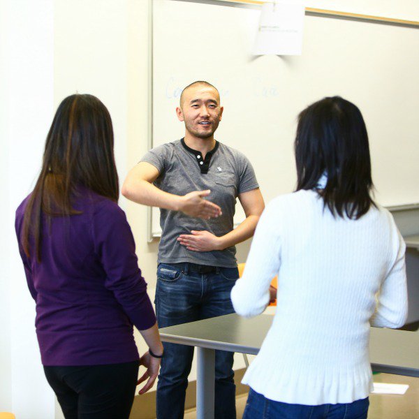 UAlberta_FoMD's tweet photo. Our med students used improv to practice art of doc-patient communications w/ #yegtheatre artist Michele Fleiger https://t.co/8k5vfVcie3 https://t.co/0C3a7uTpvP