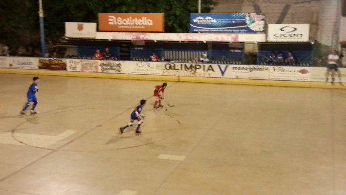 RayDayTTM's tweet photo. Friendly against Olimpia no less. And giving them a run for their money. https://t.co/ir0jZspx4p