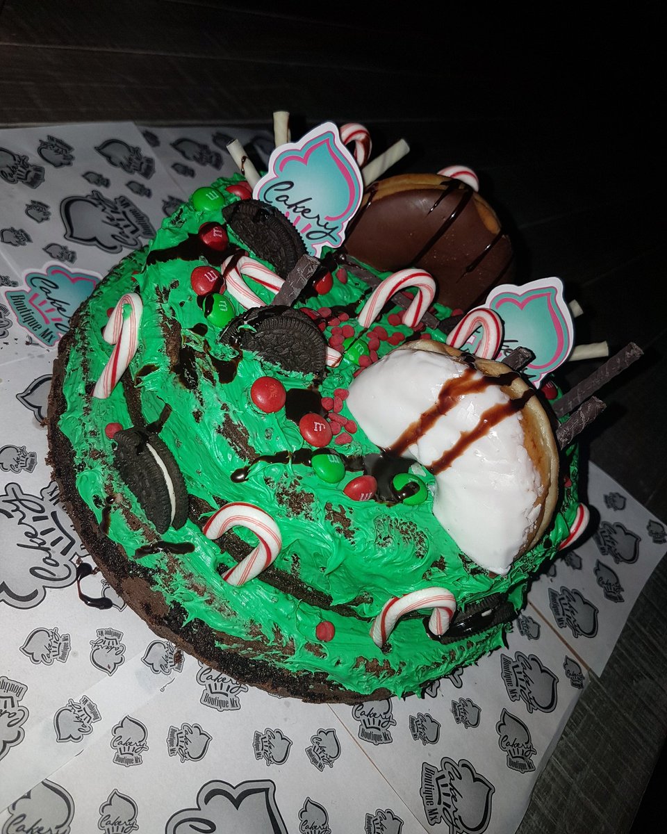 CakeryMx's tweet photo. Delicias Navideñas #love #foodiesmx #pasteles #cupcakes #hazqueocurra pedidos todo Diciembre https://t.co/BqvMk5AhDn