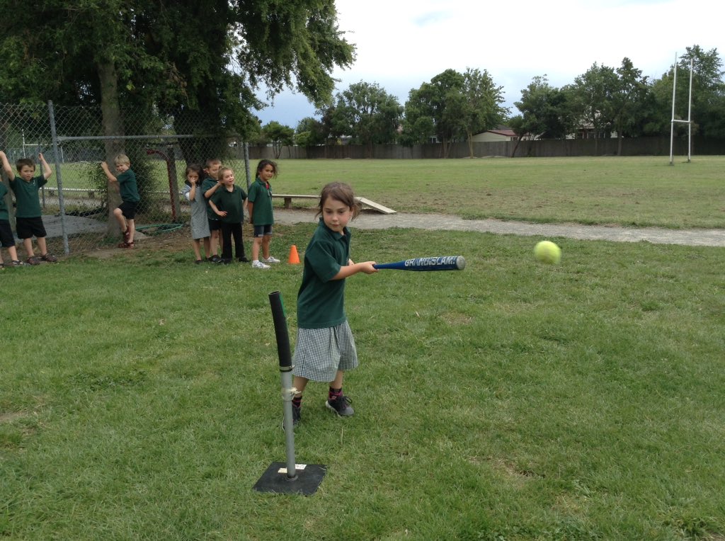 P1Bromleyschool's tweet photo. Our last Kiwi Sport session for the year. Thanks so much Pete and Nate for teaching us all the great sporting skills throughout the year. https://t.co/tsm36kwidq