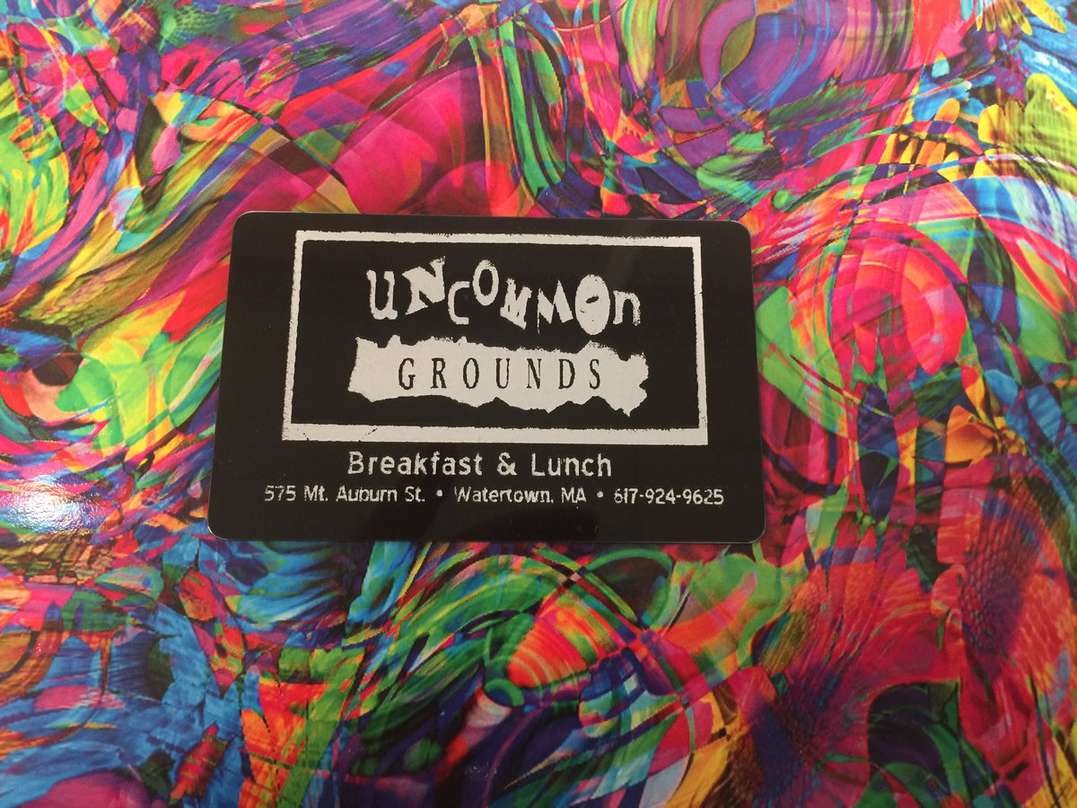 UCGrounds's tweet photo. If you look closely at this magic eye photo, you will see the image of a great holiday gift https://t.co/2qFYjcmpIt
