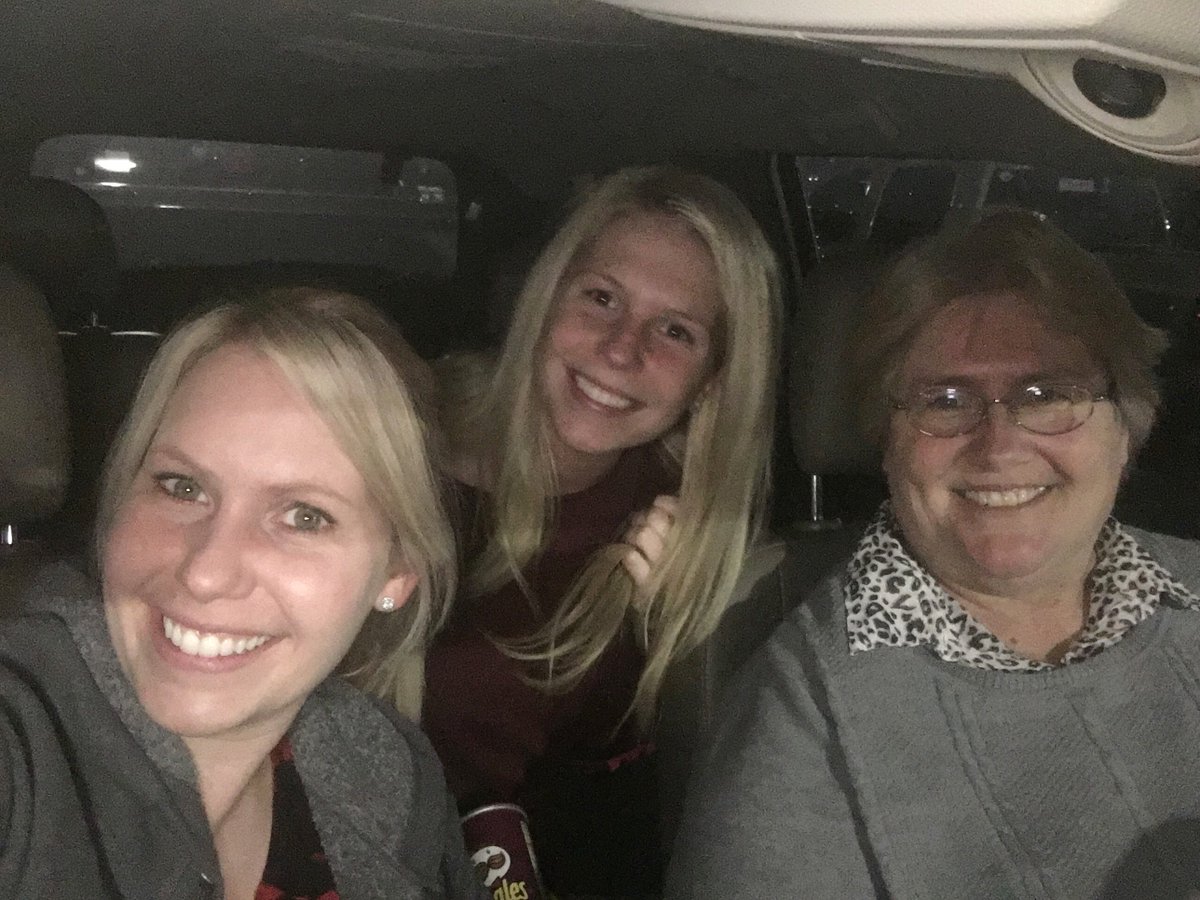 ChristyKroboth's tweet photo. Taking mom to Dolly Parton! We are so excited and we love Dolly! Merry Christmas mom! https://t.co/ytTQP8gvUY