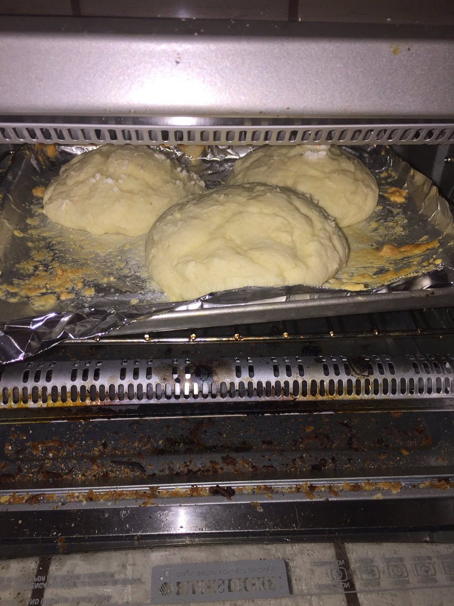 BinetteMichael's tweet image. A watched biscuit never bakes...#GripeList @baileysouthside