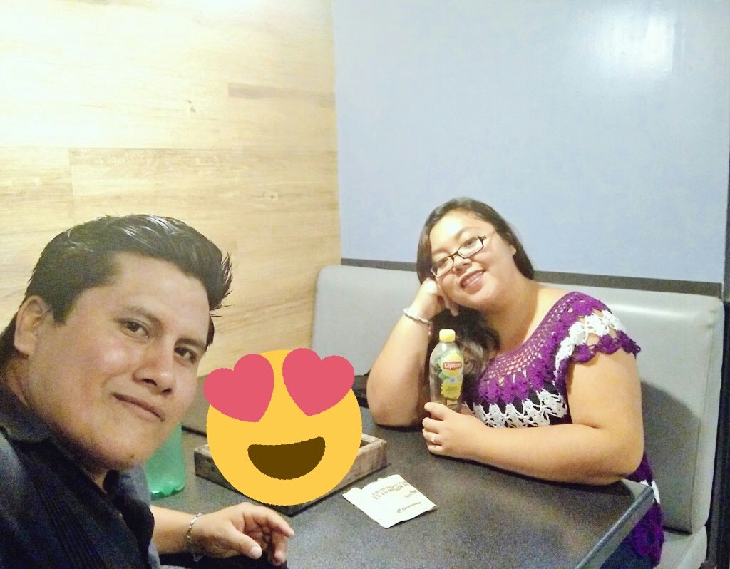 fannybalam's tweet photo. Día de novios 😘😘😘😘 https://t.co/s3aHf53QZ5
