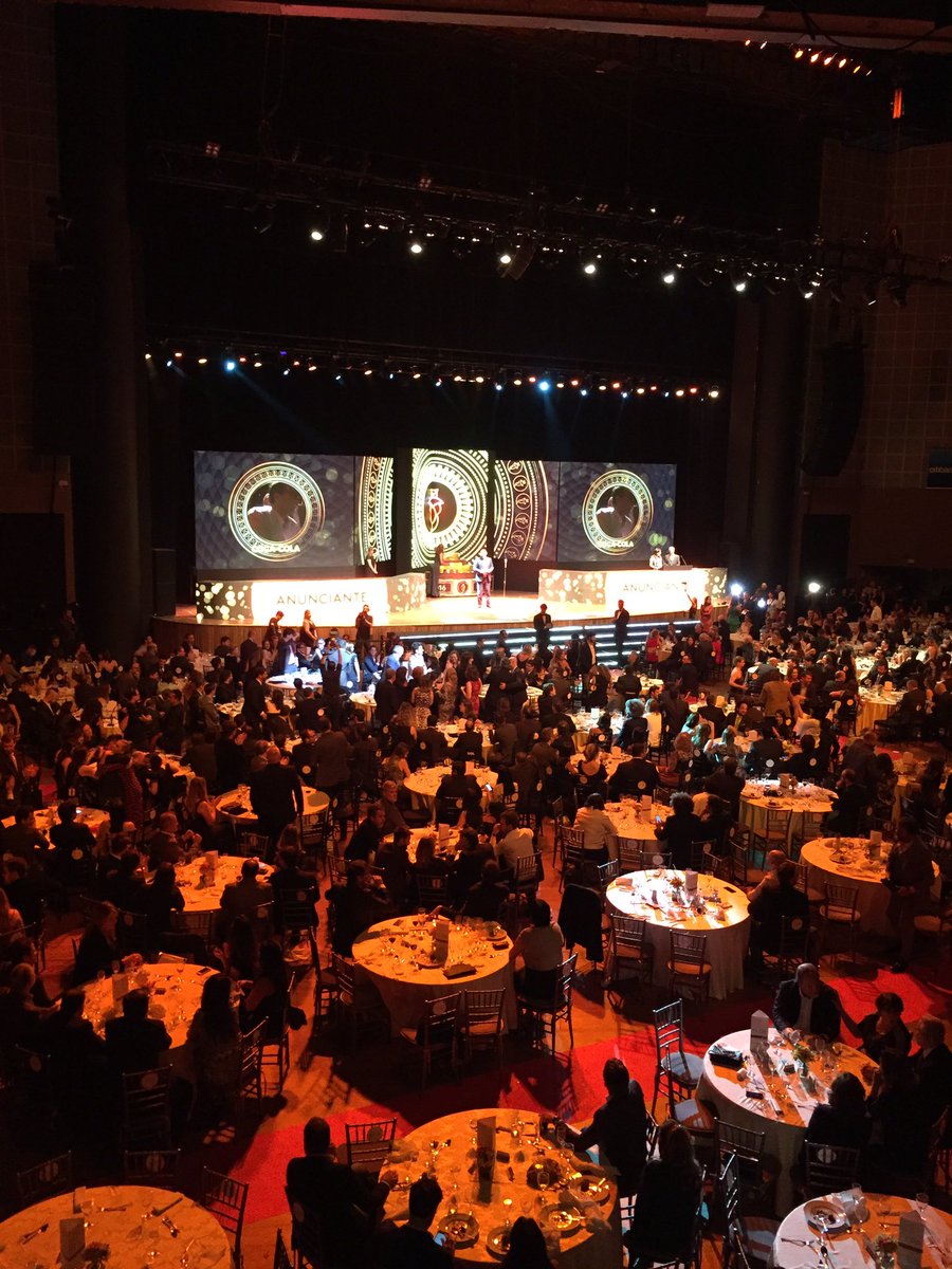 meioemensagem's tweet photo. ANUNCIANTE: Coca-Cola #cabore2016 https://t.co/0uFEbERhMZ