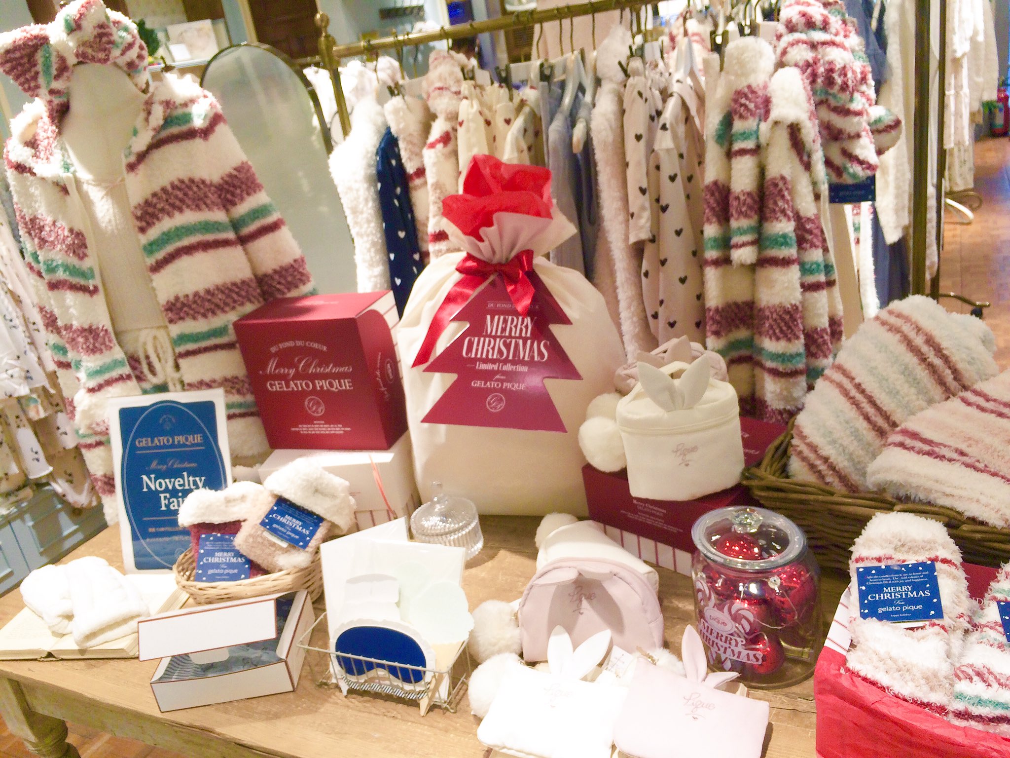 広島parco 彼女さんへのクリスマスプレゼントはもう決まりましたか ジェラートピケのもこもこルームウェアは鉄板で喜ばれますよ 本館2階のお店で 似合われそうなのを探してみてください 広島parco 彼女さんへのクリスマスプレゼントはもう決まりましたか ジェラートピケのもこもこルームウェアは鉄板で喜ばれますよ 本館2階のお店で 似合われそうなのを探してみてください