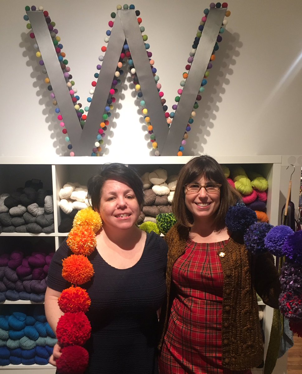 CommuknityFilm's tweet photo. My trip to Woolyn (@WoolynBklyn) to meet Rachel Maurer and Lisa Chamoff of @indieuntangled. So nice and knowledgeable! #knittersofinstagram https://t.co/SGNgazJQ7d