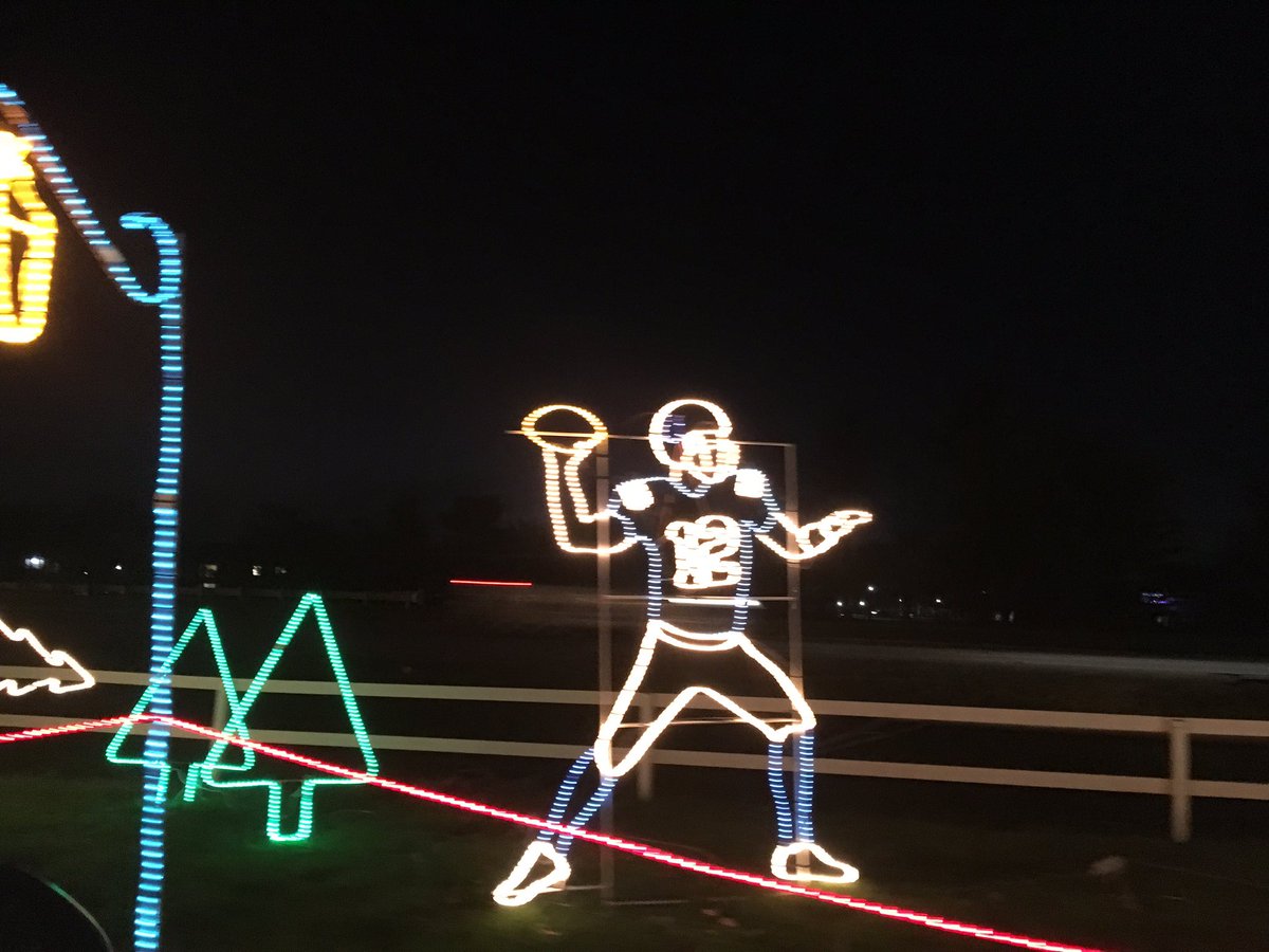 VisitHamiltonCo's tweet photo. See Andrew Luck in person {well, not quite} at the FREE @ReynoldsFarmEq  lights display! 🌟#VisitHC #aroundfishers https://t.co/CC16WcMYtp