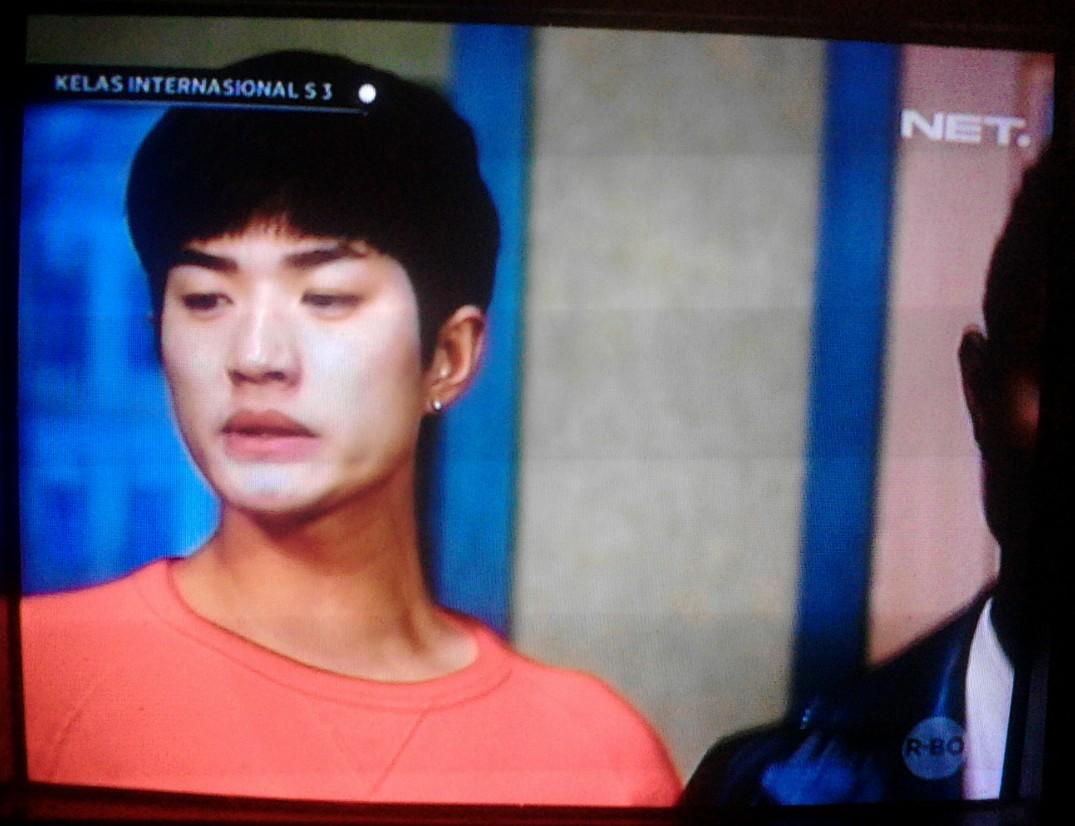 veraoktora_l3's tweet photo. OMG!! bagaimana ini??! Lee jong yu?? nonton @Kelas_NET ada @LeeJH_2107 오빠 ok?? #KelasAnakMotor_NET https://t.co/6lRWY9WIiu