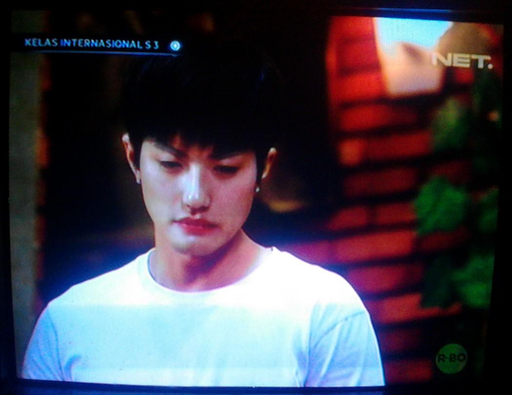 veraoktora_l3's tweet photo. OMG!! bagaimana ini??! Lee jong yu?? nonton @Kelas_NET ada @LeeJH_2107 오빠 ok?? #KelasAnakMotor_NET https://t.co/6lRWY9WIiu