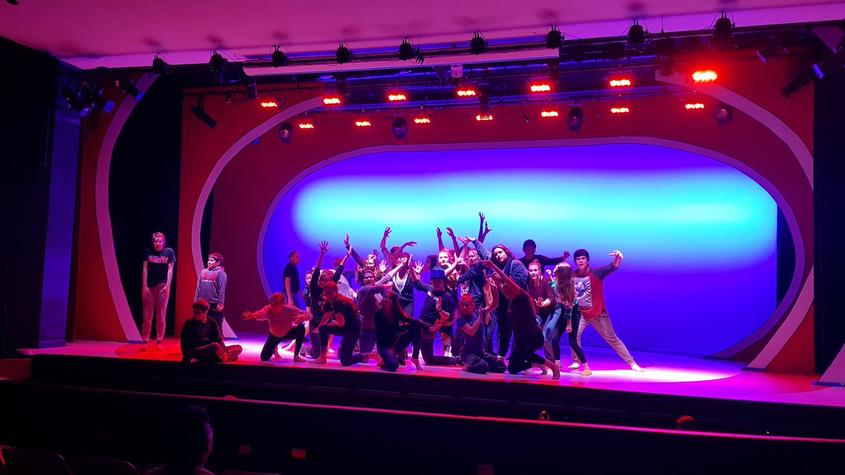 EGSpeechTheatre's tweet photo. Final rehearsals for #egmusical Seussical! Opens this Wed thru Sat @ 7pm @EGFineArts @ElkGrove_HS @d214finearts @District214 #WeAreEG https://t.co/Bl8j1ErvIh
