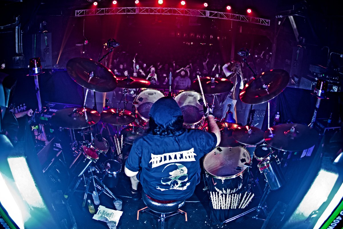 hellyeahband's tweet photo. LINCOLN!!! tomorrow night we are gonna bring it. #ForgedinFireTour #UNDENIABLE https://t.co/c1q6nqIg1r