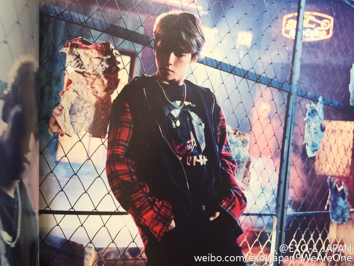 EXOXOXOID's tweet photo. [#] Baekhyun #EXO - Coming Over (cr: EXO-L_JAPAN) https://t.co/OJhXMecxKU