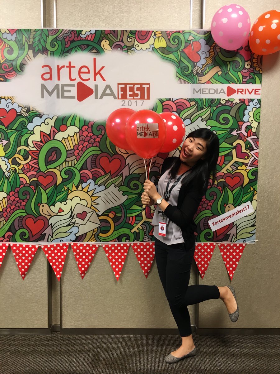 ChristiYonatan's tweet photo. Media dayy 🎉😄😊 #artekmediafest17 https://t.co/y4bwRYsAnq