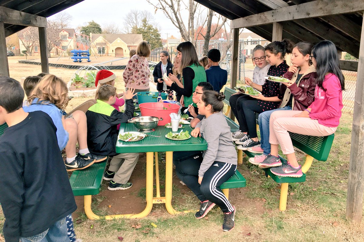 bulldoggarden's tweet photo. 5th grade loved the salads! Eaten with enthusiasm. If they grow it they will eat it. #healthyschool #KidsDoLoveVeggies @OKCHarvest https://t.co/s63XgNqH0q