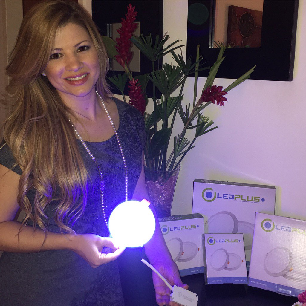 SoyKarlaSegura's tweet photo. #LámparasLed para empotrar o superficiales, #LedPlus+ #FácilDeInstalar en @supplytinta #Mayorista https://t.co/2c12XrcL6V