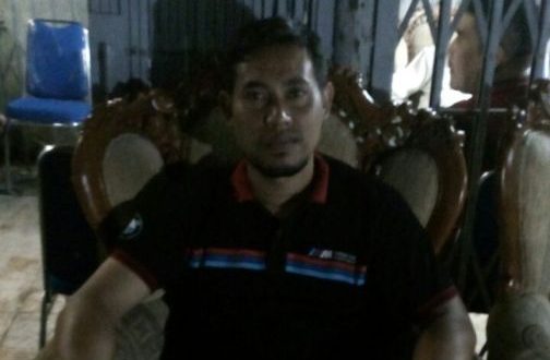 kupu_kuning's tweet photo. Keluarga Korban Pesawat N28 Masih Tunggu Kabar AKP Munir https://t.co/PF4OCy5PKg https://t.co/5l3pnnOE8K