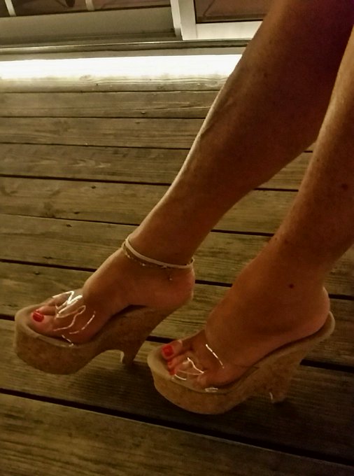 A great #milfMonday gift from one of my #horny fans!  Hot mules for Mandi!  He wants to see them covered<a href="/tag/milfmonday"class="tags">#milfMonday</a><a href="/tag/horny"class="tags">#horny</a>