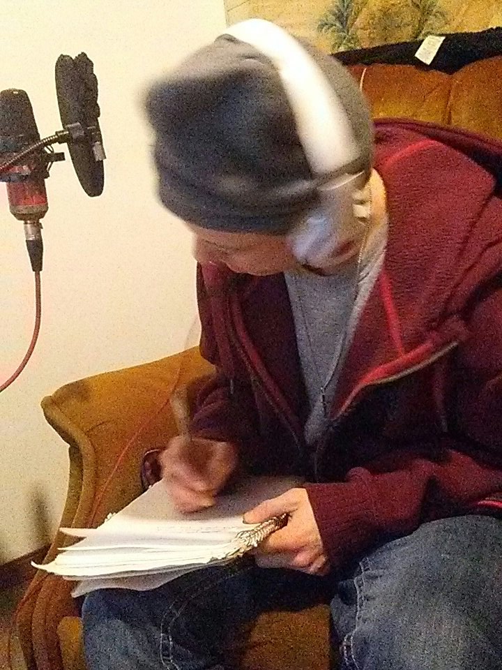 RnExclusives's tweet photo. #SouthDakota #Artist #CashNoMoney writing another hit... #RockInfluence 
#staytune #EnchantedMusicProject 
#FOLLOW https://t.co/2Uo5RBVOPt