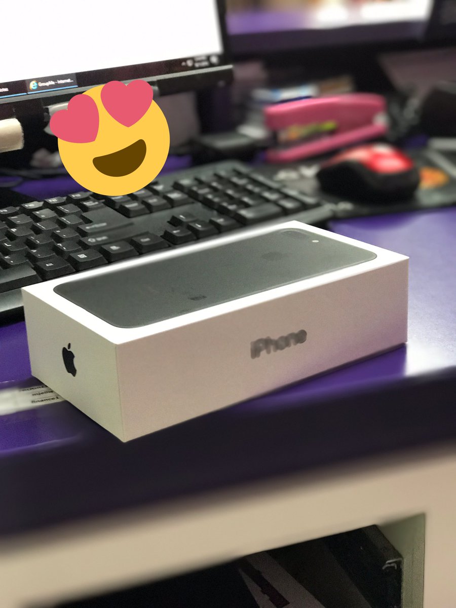 SamDx90's tweet photo. Finally got my iPhone 7 plus 📱 #blackmate #iPhone7Plus #loveit https://t.co/JMntV0f5qr